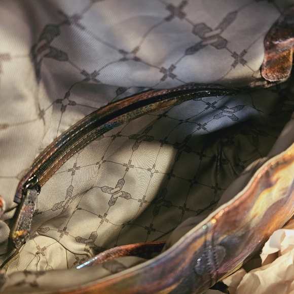 Aimee Kestenberg Metaliic Tie Dye Messenger NWT - Picture 4 of 8